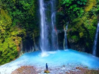 Air Terjun Dua Warna, Destinasi Wisata Sumatera Utara yang Diselimuti Pemandangan Eksotis
