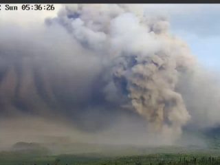 Status Erupsi Gunung Semeru Naik dari Siaga Menjadi Awas!