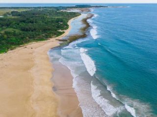 Pantai Pangumbahan Jawa Barat, Berikan Pengalaman Tak Terlupakan Bersama Penyu Hijau