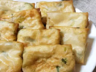 Resep Martabak Tahu Telur Kulit Lumpia Praktis, Mudah, dan Ekonomis. Camilan Nikmat Cocok Buat Teman Ngeteh