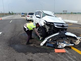Hati-Hati Saat Berkendara. Inilah 4 Penyebab Utama Terjadinya Kecelakaan Lalu Lintas Akibat Kelalaian Sendiri!