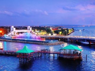 5 Wisata Malam Surabaya Hits dan Kekinian. Dijamin Asyik, Bikin Liburanmu Lebih Menarik!