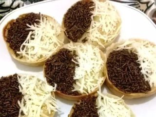 Anti Eneg, Ternyata Gini Resep Terang Bulan Mini Tanpa Santan yang Lembut, Bersarang, dan Pas Manisnya!