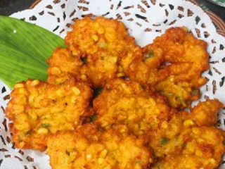 Resep Bakwan Jagung Padang Yang Kriuk Banget, Jadi Cemilan Enak, Jadi Lauk Pendamping Nasi Pun Nikmat!