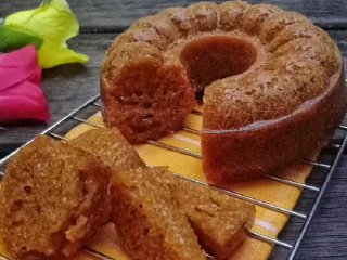 Resep Bolu Karamel Sarang Semut Kukus Tanpa Mixer. Kelembutannya Pasti Disukai Anak-Anak, Cocok Untuk Takjil!