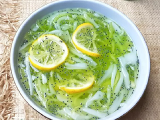 Mudah! Resep Es Kuwut Melon Fantasi Nutrijel. Cocok Sebagai Ide Takjil Buka Puasa. Rasakan Sensasi Segarnya