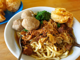 Inilah 10 Alamat Penjual Bakso yang Enak Dan Terfavorit Di Makasar yang Memiliki Cita Rasa Maknyus