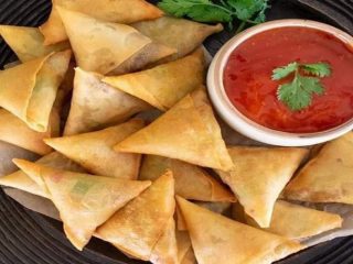 Anti Gagal! Resep Cara Membuat Samosa Isi Sayuran yang Renyah Dan Gurih untuk Camilan Keluarga Dirumah