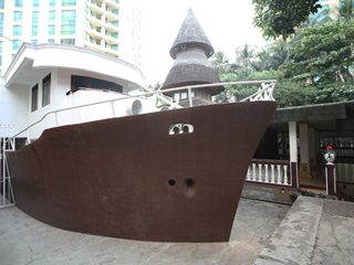 Wisata Religi: Masjid Agung Al Munada Darussalam Baiturrahman (Masjid Perahu) - Sebuah Masjid yang Unik