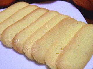 Resep Kue Lidah Kucing Tanpa Cetakan yang Renyah dan Enak, Pakai Bahan Sederhana untuk Camilan di Rumah