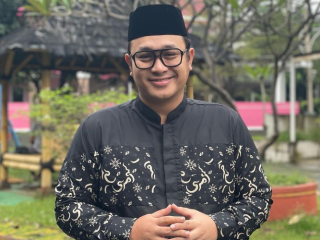 Gilang Dirga Bikin Heboh Netizen dengan Adakan Lomba Adzan di Instagram, Ini Hadiahnya!