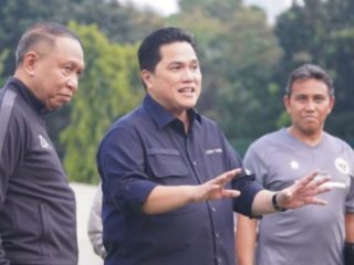 Ketum PSSI, Erick Thohir Tegaskan Komitmen Bersama Suporter yang Dukung Klub Prioritaskan Timnas Indonesia