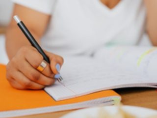 BOCORAN 30 Contoh Soal UTS Kelas 7 Semester 1 Bahasa Indonesia dan Kunci Jawaban