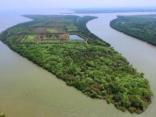 10 Tempat Wisata di Sidoarjo yang Lagi Hits. Yakin Gak Mau Dikunjungi? Pas Untuk Liburan Bareng Keluarga!