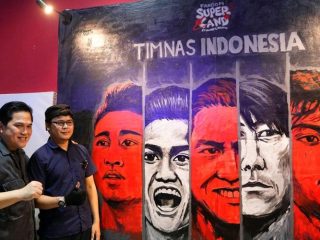 Seniman Bandung Ini Ungkapkan Apresiasi Kepada Erick Thohir Lewat Mural Atas Kemajuan Sepak bola Indonesia