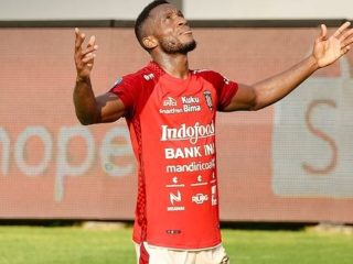 Hasil Liga 1 Pekan 16: Bali United 3-1 Persebaya Surabaya - Serdadu Tridatu Unggul, Privat Mbarga Cetak Brace