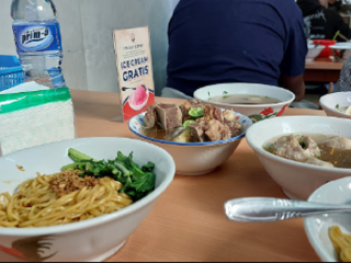 Bakso Sedjahtera, Destinasi Kuliner Baru Pecinta Bakso di Kota Bandung. Cobain Bakso Meledak yang Bikin Nagih!