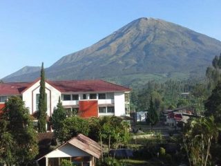Cuma Perlu Kocek Rp200 ribuan, Ini 6 Hotel dan Penginapan di Wonosobo yang Bikin Liburan Makin Asyik