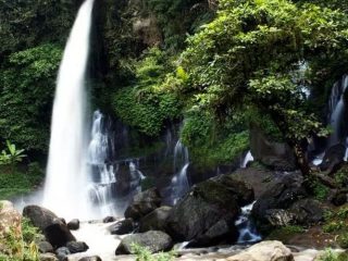 Liburan Menyegarkan, Ini 4 Tempat Wisata Curug di Garut yang Pas buat Healing