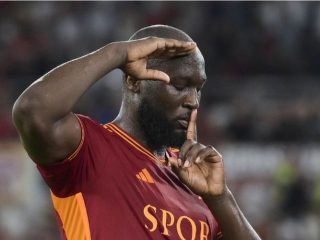 Hasil Liga Italia Serie A: AS Roma vs Lecce - Romelu Lukaku Membawa I Giallorossi Menang Comeback 2-1