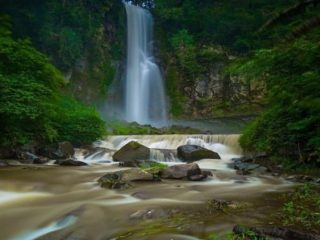 Ada 3 Tempat Wisata di Satu Tempat, Curug Genting Banjarnegara Bikin Liburan Makin Istimewa