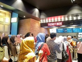 JAWABAN Terangkan mengenai batasan dan ukuran kerumunan dalam sosiologi