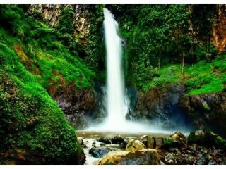 Terkeren di Banjarnegara, Yuk Mampir ke Air Terjun Sikopel yang Punya Panorama Alam Super Indah
