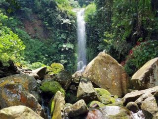 Lokasinya di Kaki Gunung Lawu, Air Terjun Suwono, Tempat Wisata di Ngawi yang Sajikan Pemandangan Alam Eksotis