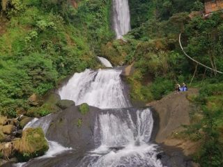 Liburan ke Curug Bajing, Tempat Wisata Air Terjun di Pegunungan Petungkriyono Pekalongan