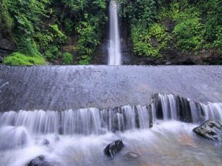 Punya Kolam Alami dengan Suasana Menyejukkan, Curug Bangkong, Rekomendasi Tempat Wisata di Kuningan