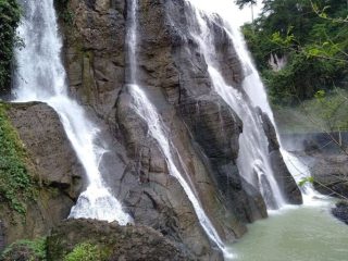 Jadi Salah Satu Tempat Wisata Eksotis Berbalut Mistis, Curug Caweni, Destinasi Liburan di Cidolog Sukabumi