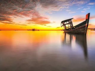 Bayar Rp5.000,00 Sudah Bisa Menikmati Sunset dengan Air Biru, Batu Karang, dan Koral di Sepanjang Pantai Nirwana Kota Padang