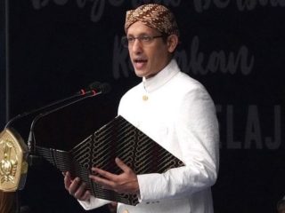 Menteri Pendidikan Nadiem Makarim Resmikan Peraturan Baru No 12 Tahun 2024: "Bahasa Inggris untuk Siswa SD"