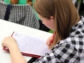Kunci Jawaban sebagai pendidik, kita dapat melibatkan murid dalam belajar. Murid dapat dilibatkan dalam proses pembelajarannya dari tahap perencanaan