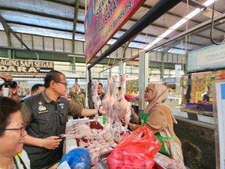 Pemkot Bandung dan Bapanas Pastikan Harga Stabil dan Pangan Aman di Pasar Batununggal