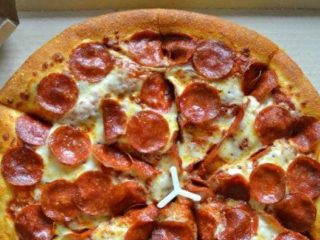 Resep Pizza Toping Sosis Sederhana ala Rumahan, Cocok buat Jadi Ide Jualan