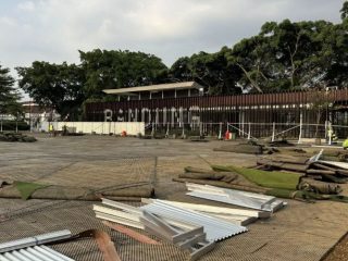 Pemkot Bandung Ganti Rumput Sintetis di Alun-Alun, Proyek Revitalisasi Ditargetkan Rampung November 2024