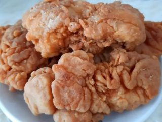 Cuma Pakai Bahan Sederhana, Yuk Coba Resep Ayam Crispy Ala KFC yang Renyah dan Gurih