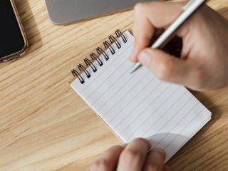 Apa yang lebih utama dalam konteks sabar dalam menghadapi cobaan dan ujian?