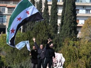 Bendera Suriah Lama dan Baru: Perubahan Simbolik Pasca Kejatuhan Rezim Assad
