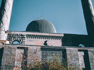 Tips Puasa Anti Nyeri: Bye-Bye Asam Lambung, Hello Ramadan Nyaman!