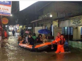 Banjir Bandang di Puncak! Dugaan Alih Fungsi Lahan Jadi Sorotan