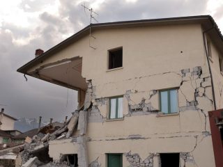 Setelah Gempa: Jangan Panik! Ini yang Harus Dilakukan Biar Tetap Aman