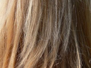 Bye Rambut Kusut! Ini Hack Simpel Biar Rambut Tetap Halus & Anti Ribet