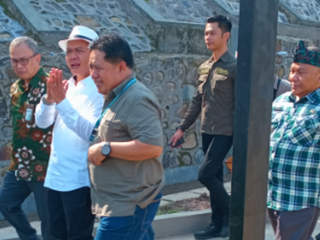 Bupati Kabupaten Bandung Resmikan Alun Alun Paseh